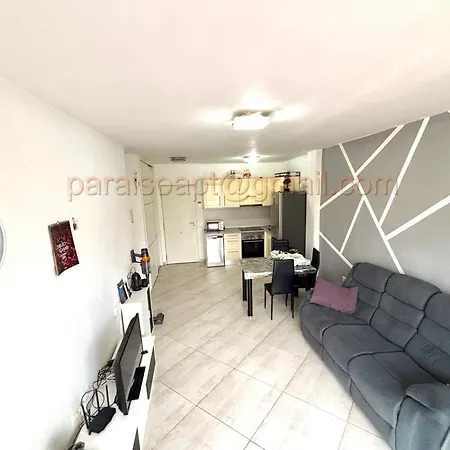Aparthotel Paraiso 1km Walk To 3*